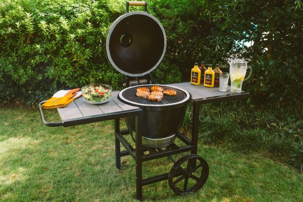 Top 5 barbecues à charbon avec couvercle à considérer